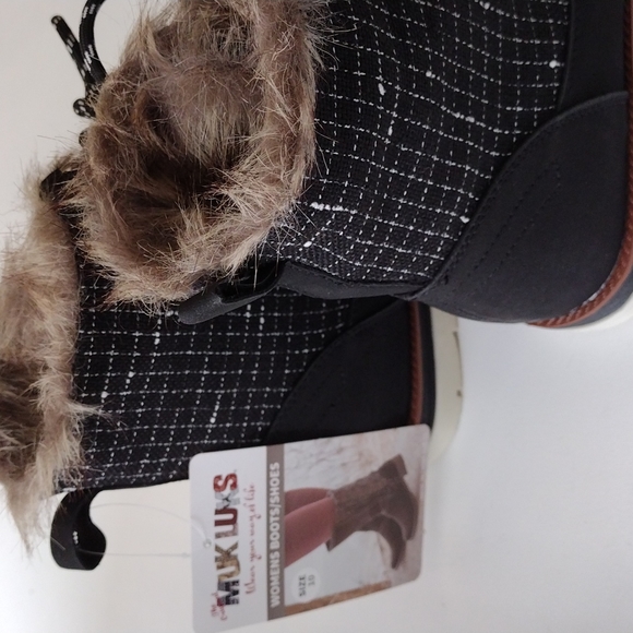 NWT. MUK LUKS® Women's Sigrid Boots, Flat Heel, Black and White. Cold Weather 10 - Picture 8 of 14